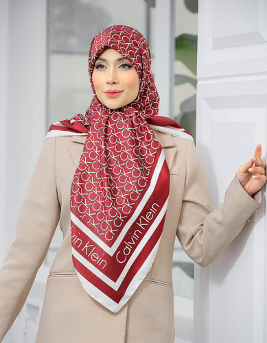 روسری ابریشم توییل طرح مارک