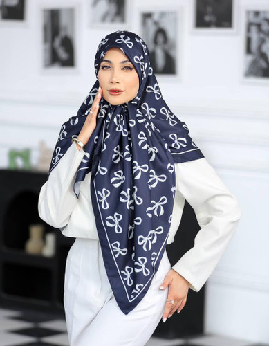 روسری ابریشم توییل سایز 140